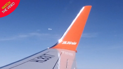 رویت یوفوی عجیب در نزدیکی هواپیمای مسافربری! +فیلم