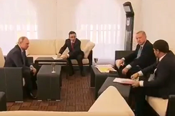 سوتی اردوغان هنگام دیدار با پوتین در مقابل خبرنگاران + فیلم