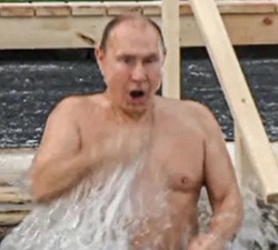 غسل تعمید پوتین در آب یخ +فیلم