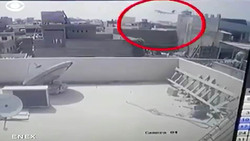 ثبت لحظه سقوط هواپیمای مسافربری پاکستان توسط دوربین مداربسته