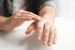 ۵ مقصر اصلی آسیب به پوست را بشناسید