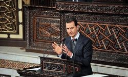 بشار اسد سخنرانی خود را برای دقایقی متوقف کرد