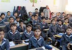 تأکید وزیر آموزش و پرورش بر تلاش برای حذف کلاس‌های ۴۰ نفره