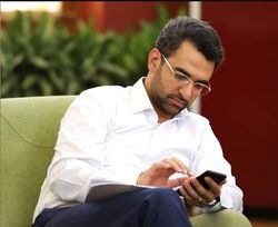 ‌واکنش آذری جهرمی به اظهارات دبیر شورای عالی فضای مجازی (فیلم)