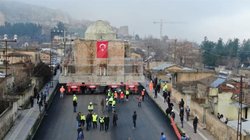 جابجایی مسجد ۶۱۰ ساله در ترکیه + فیلم
