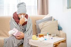 تفاوت علائم آلرژی، سرماخوردگی، آنفلوانزا، با کرونا + جدول