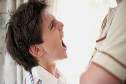 راهکارهایی برای کنترل خشم کودکان