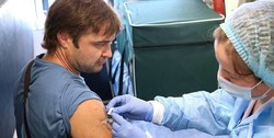 تزریق واکسن ایتالیایی کرونا به نخستین داوطلب