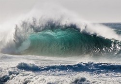 هشدار وقوع امواج تا ۲.۵ متر در دریای خزر
