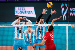 مسابقات قهرمانی جهان  ایران ۳ - آرژانتین ۲ ؛ برد نفس‌گیر والیبال در گام اول