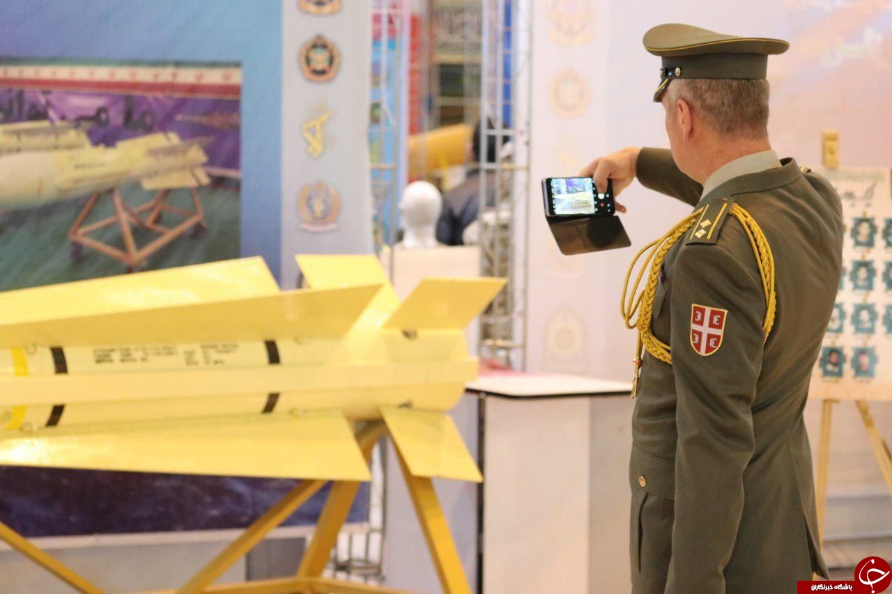 سلفی خارجی ها با دستاوردهای نظامی ایران +تصاویر