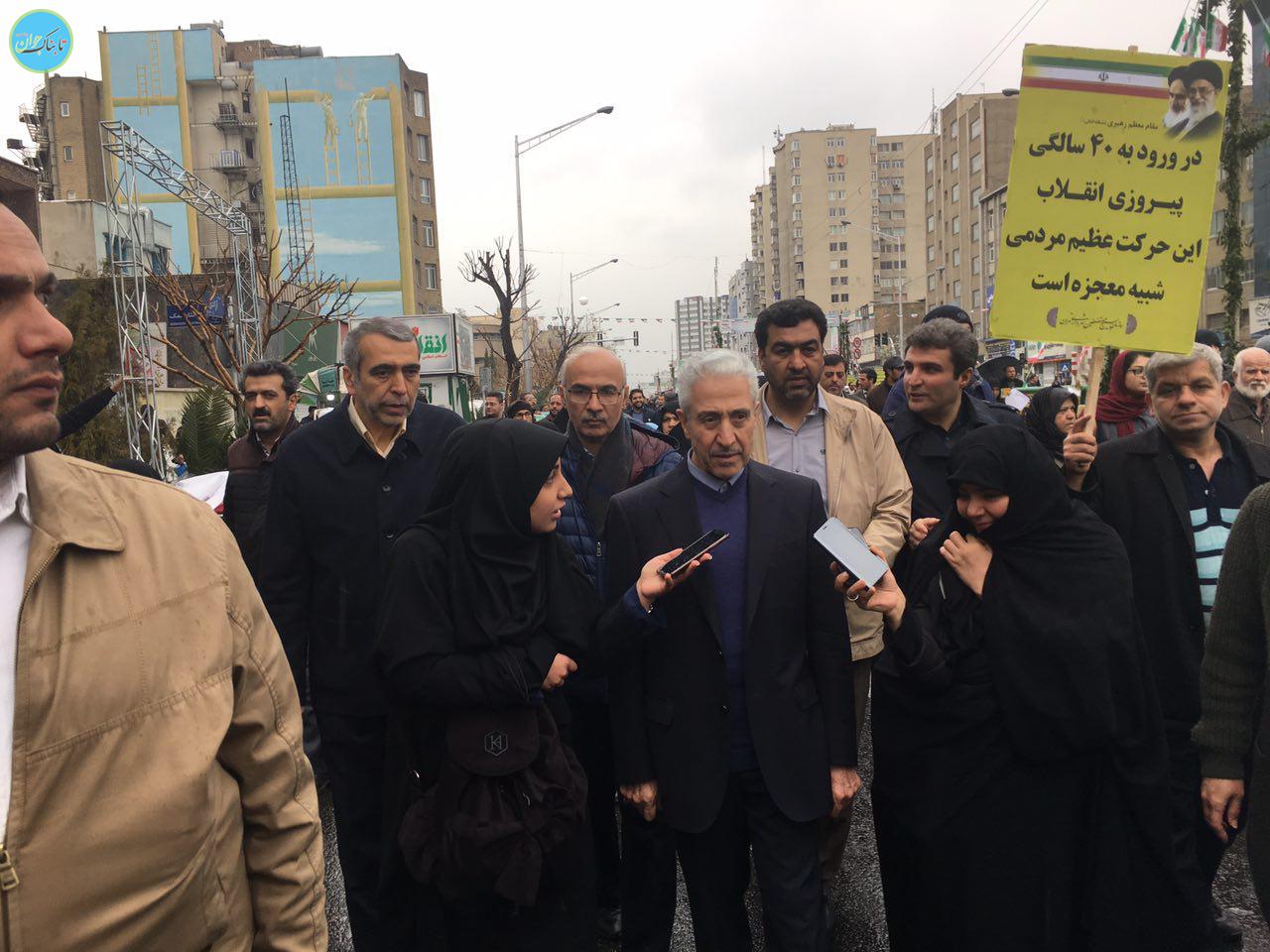 چهره ها و شخصیت ها در راهپیمایی امروز+ تصاویر