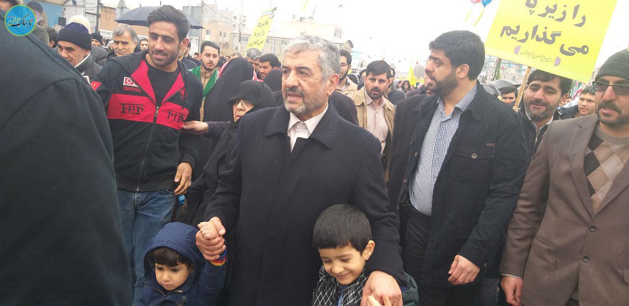 چهره ها و شخصیت ها در راهپیمایی امروز+ تصاویر