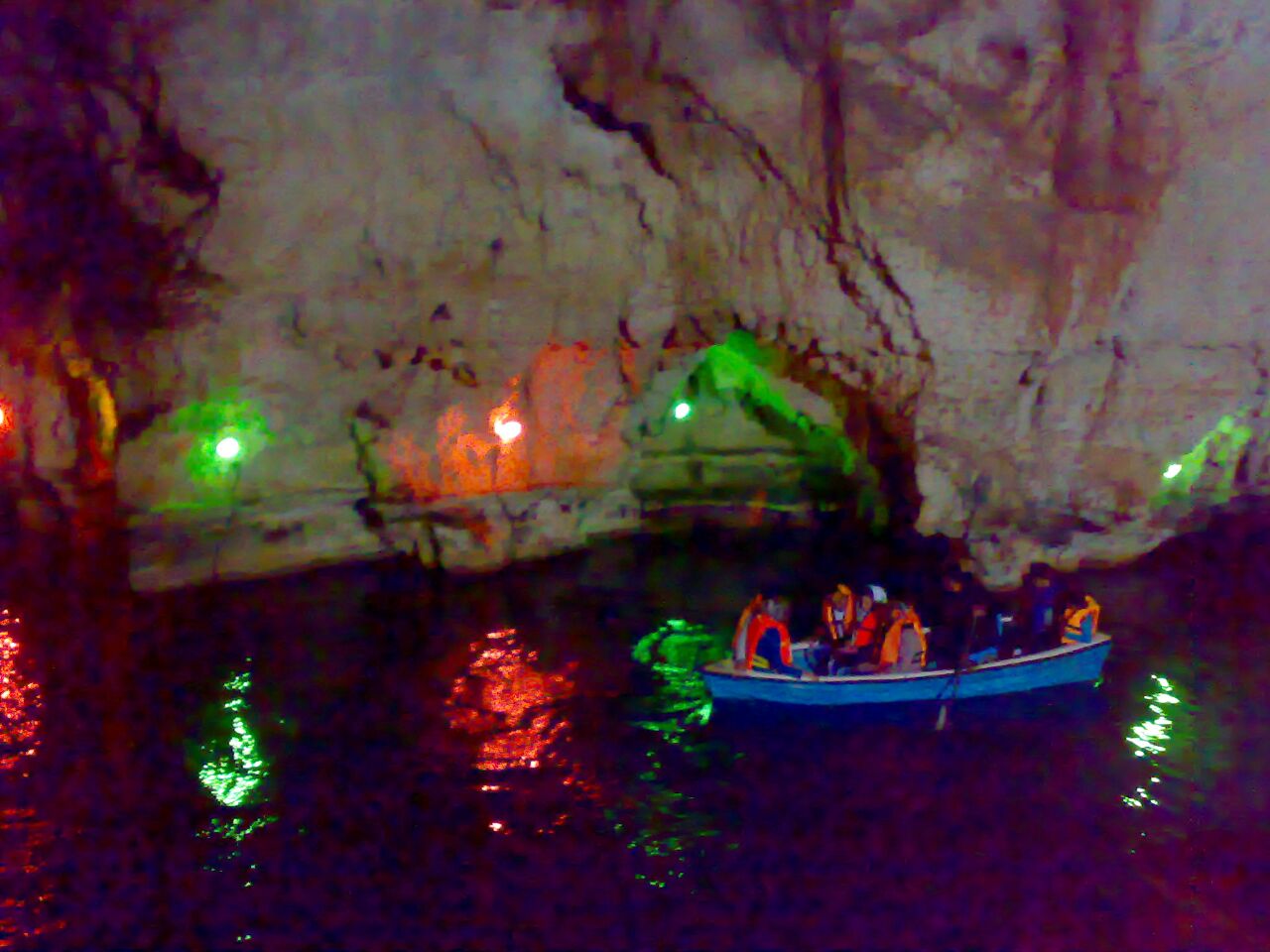 غارنوردی در خنکای سایه ای بی بدیل