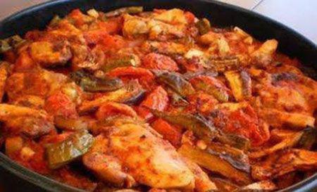 خوراک مرغ مکزیکی و جادوگر دهکده