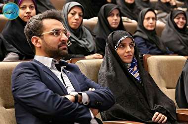 اهدای حقوق وزیر ارتباطات و همسرش به سیل زدگان