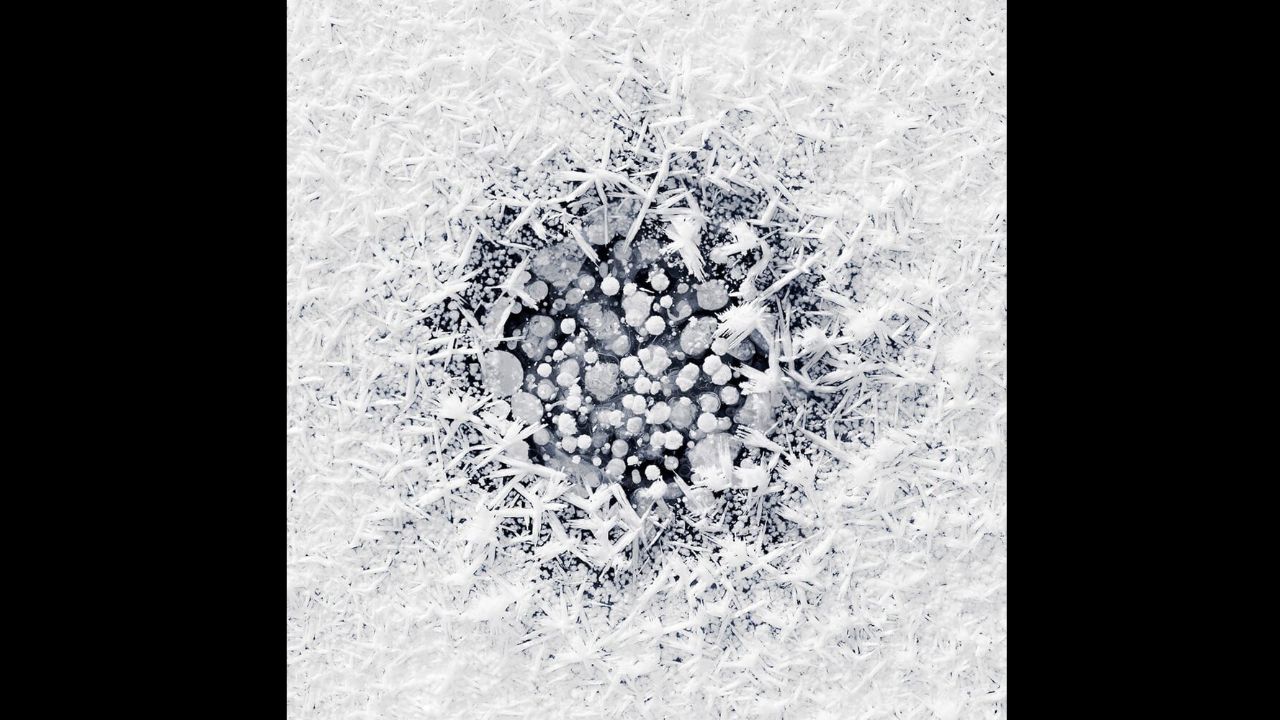  حباب‌های یخ‌زده متان