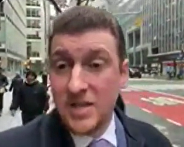 روایت خبرنگار آمریکایی از اقدام بزدلانه ترامپ در ترور سردار سلیمانی + فیلم