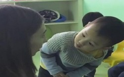 واکنش جالب کودک چینی به چهره اروپایی مربی اش