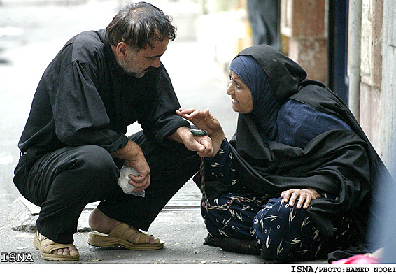 روایتی از فالگیرهای ایستگاه مترو تجریش