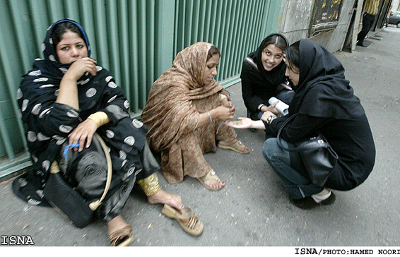 روایتی از فالگیرهای ایستگاه مترو تجریش