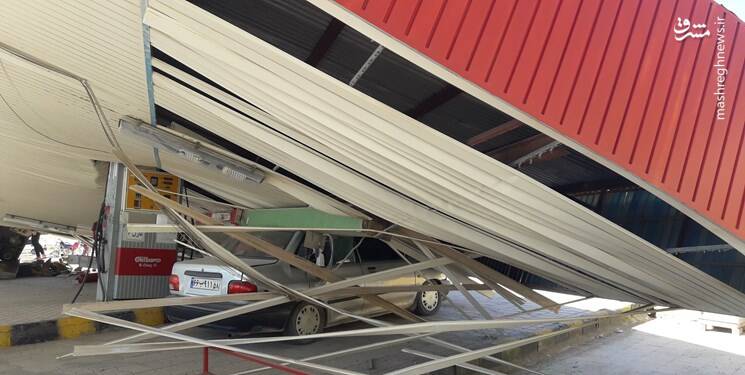 ریزش سقف پمپ بنزین با برخورد کامیون + تصاویر ریزش سقف پمپ بنزین با برخورد کامیون