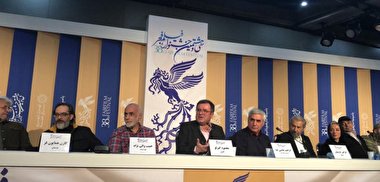 افشاگری قریبیان درباره جایزه به نوید محمدزاده