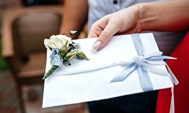 درخواست عجیب عروس از مهمانان مراسم عروسی!