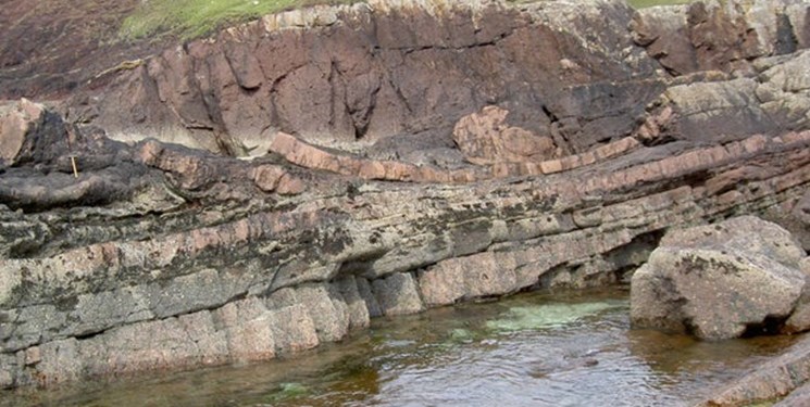 دهانه شهاب سنگ قدیمی