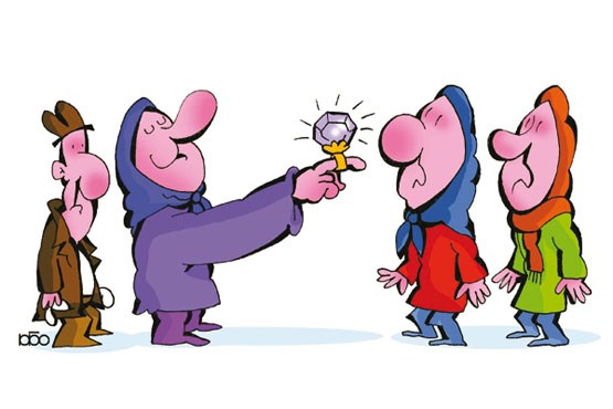 چرا مرغ همسایه غاز است؟!