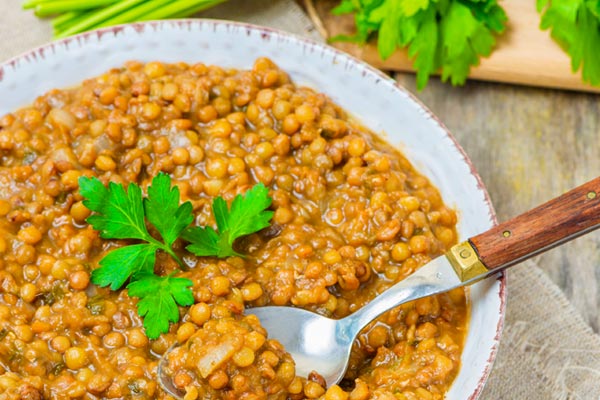 طرز تهیه عدسی مقوی در خانه