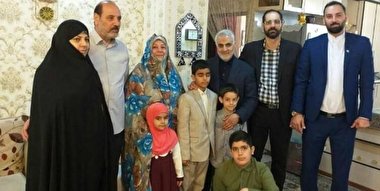 حاج قاسم: یک دختر دارم که برای خودش چریک است