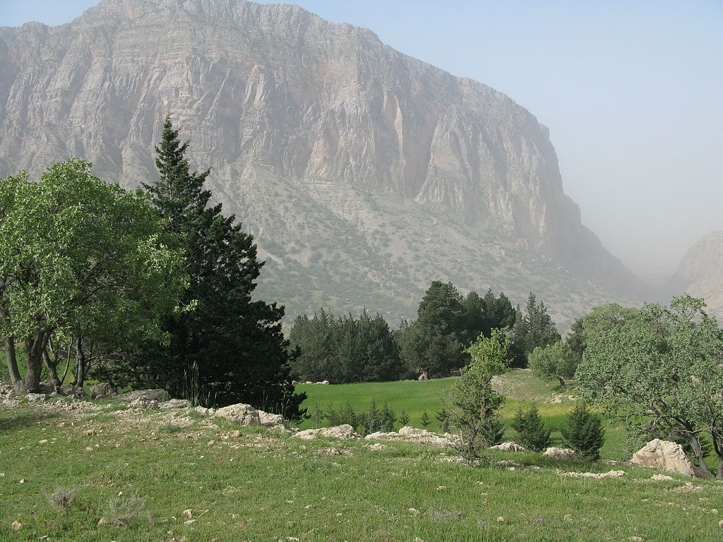 سفر به گردنه سرو‌های کوچک؛ تنگه‌ای دیدنی و تاریخی