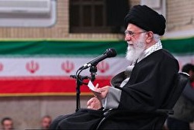 واکنش رهبر انقلاب به احتمال حمله بیولوژیکی بودن کرونا