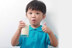 مصرف شیر خطر ابتلا به کرونا را کاهش می دهد