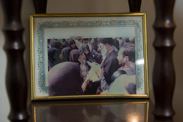 خانواده ۹ شهید گلزاری در جزیره هرمز