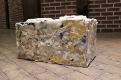 زباله های پلاستیک به خانه تبدیل می شوند+ فیلم