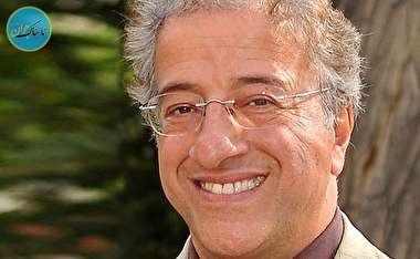 علیرضا خمسه با آرایش و پوشش زنانه در آمریکا +تصاویر