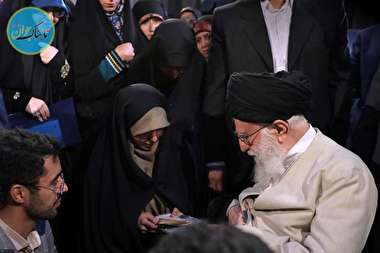 شعر طنز جنجالی امسال در بیت رهبری