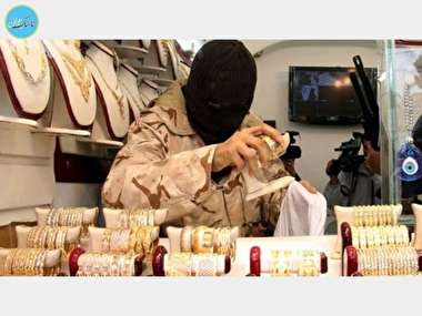 خلع سلاح یک سارق مسلح توسط طلافروش+فیلم