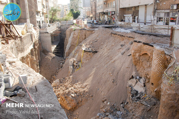 بیرون آمدن آثار تاریخی از دل خاک در تبریز