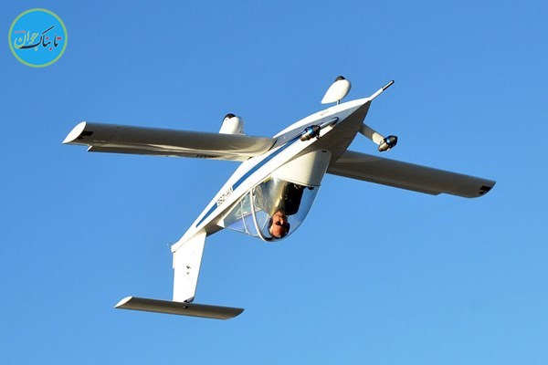 پرواز با کوچک‌ترین هواپیمای جهان +فیلم و عکس