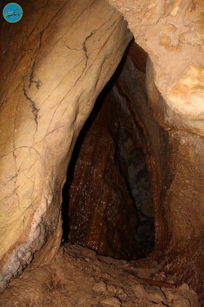 قبض آبی که منجر به کشف یک غار در کاشان شد