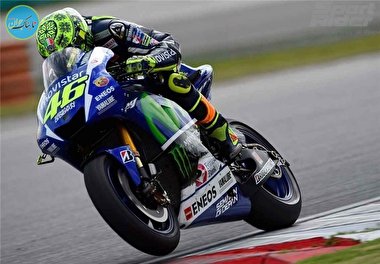 پرش دیدنی موتور از روی هواپیما + فیلم