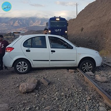 ترمز به موقع قطار رشت به قزوین از یک حادثه جلوگیری کرد + فیلم