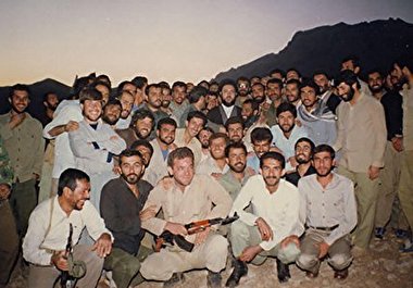 عراقی هایی که در راه دفاع از ایران شهید شدند