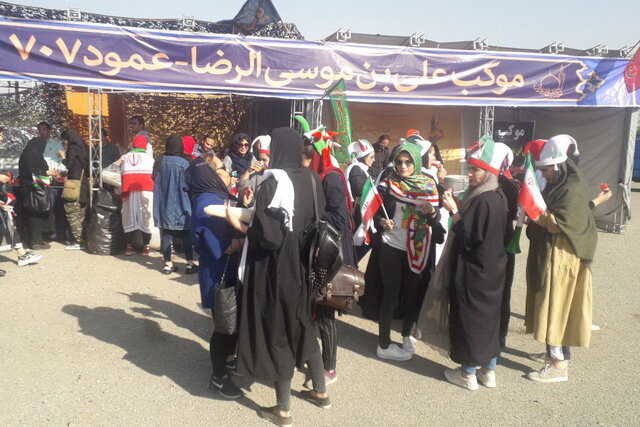 پذیرایی از زنان ورزشگاه آزادی