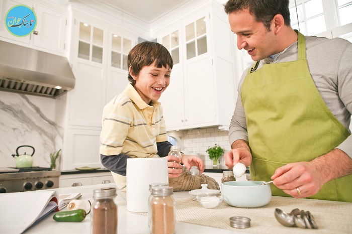 آشپزی کردن با خانواده