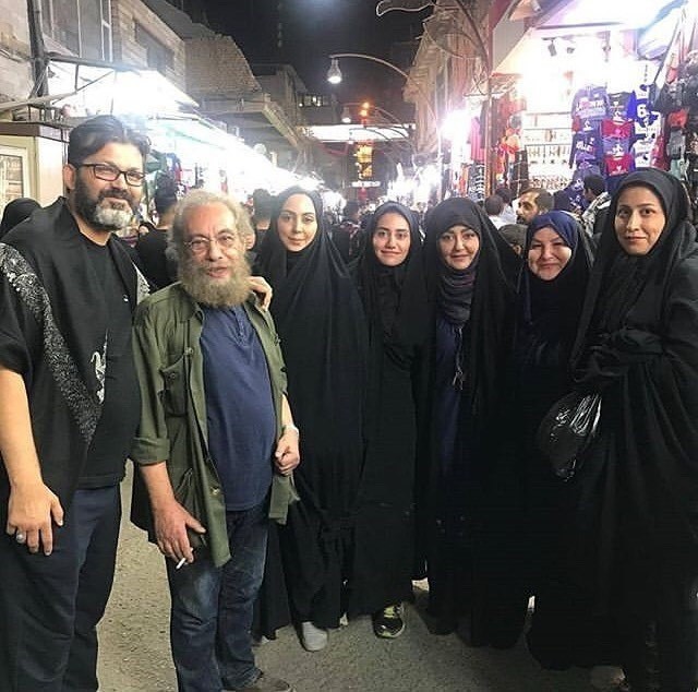 شقایق فراهانی و جمعی از هنرمندان در کربلا