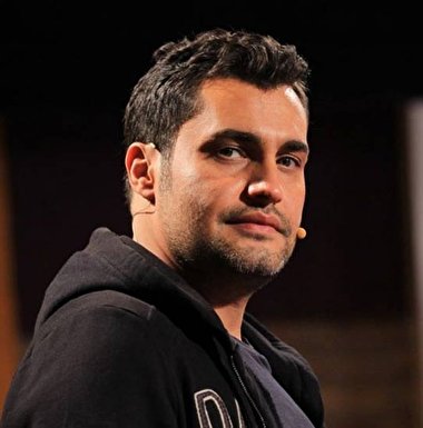 روایت شنیدنی امیرمحمد زند از نحوه دفن پدرش در کربلا + فیلم